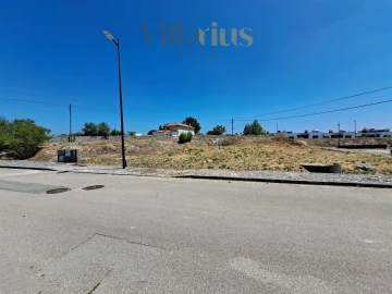 Terreno para Venda em São João Baptista e Santa Maria dos Olivais