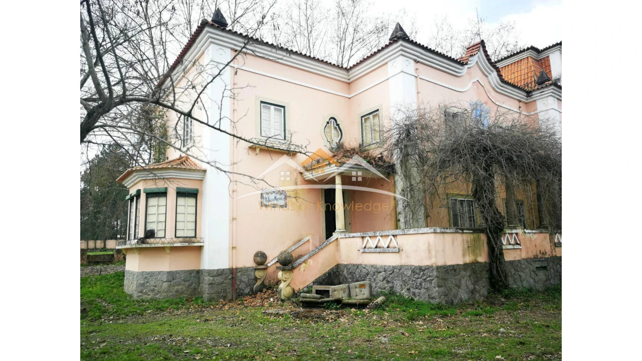 Moradia T10 para Venda em Tramagal Foto 2