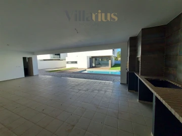 Moradia T5 para Venda em Nossa Sra de Fatima