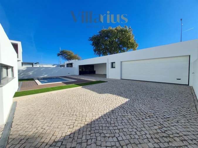 Moradia T5 para Venda em Nossa Sra de Fatima Foto 47