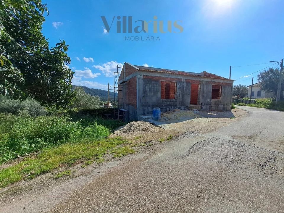 Moradia T3 para Venda em Olalhas Foto 10