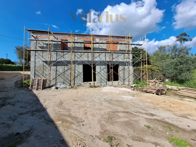 Moradia T3 para Venda em Olalhas Foto 2