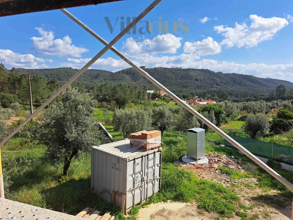 Moradia T3 para Venda em Olalhas Foto 13