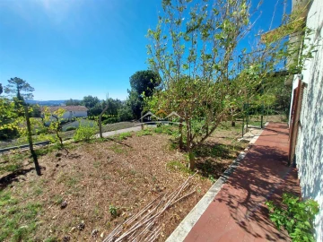 Moradia T4 para Venda em Madalena e Beselga