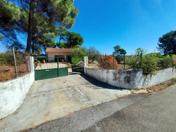 Moradia T4 para Venda em Madalena e Beselga