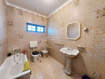 Moradia T4 para Venda em Madalena e Beselga