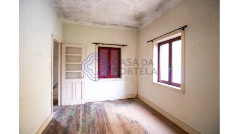 Moradia T6 para Venda em Mafamude e Vilar do Paraíso