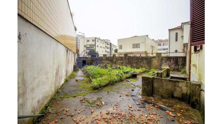 Moradia T6 para Venda em Mafamude e Vilar do Paraíso Foto 37