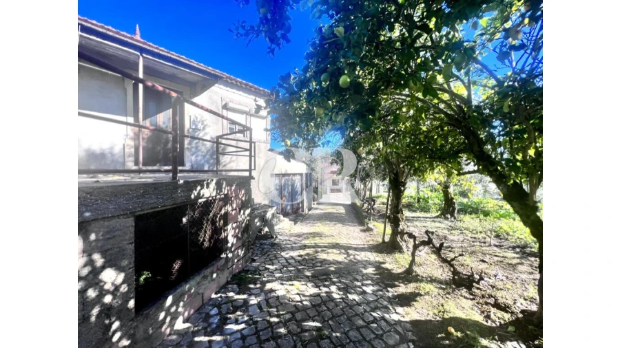 Moradia T3 para Venda em Arega Foto 3