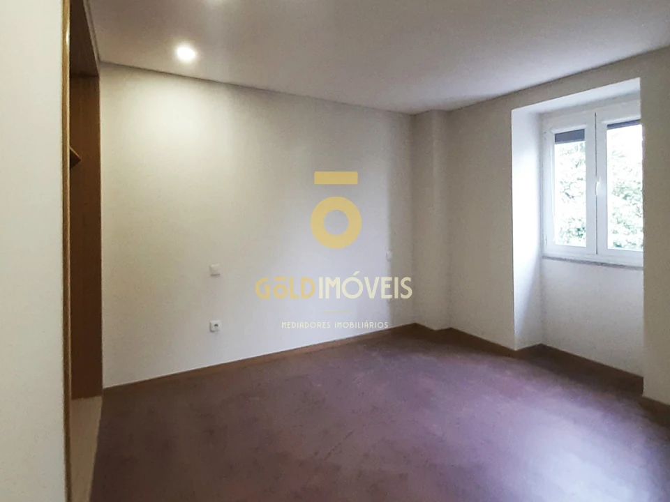 Moradia T3 para Venda em Pinheiro da Bemposta, Travanca e Palmaz Foto 3