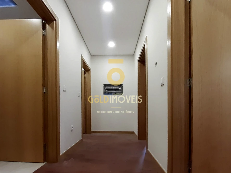 Moradia T3 para Venda em Pinheiro da Bemposta, Travanca e Palmaz Foto 5