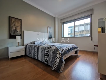 Apartamento T3 para Venda em Póvoa de Varzim, Beiriz e Argivai
