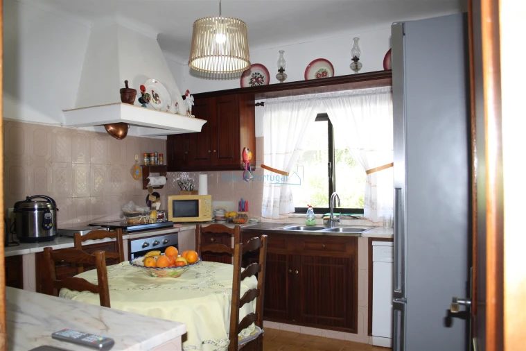 Moradia T3 para Venda em Santa Barbara de Nexe Foto 9