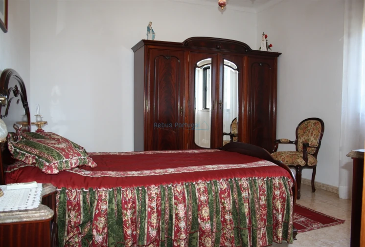 Moradia T3 para Venda em Santa Barbara de Nexe Foto 18