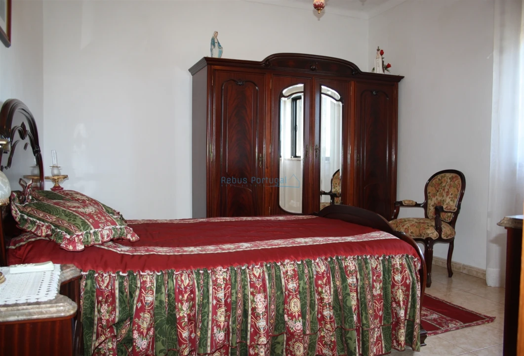 Moradia T3 para Venda em Santa Barbara de Nexe Foto 18