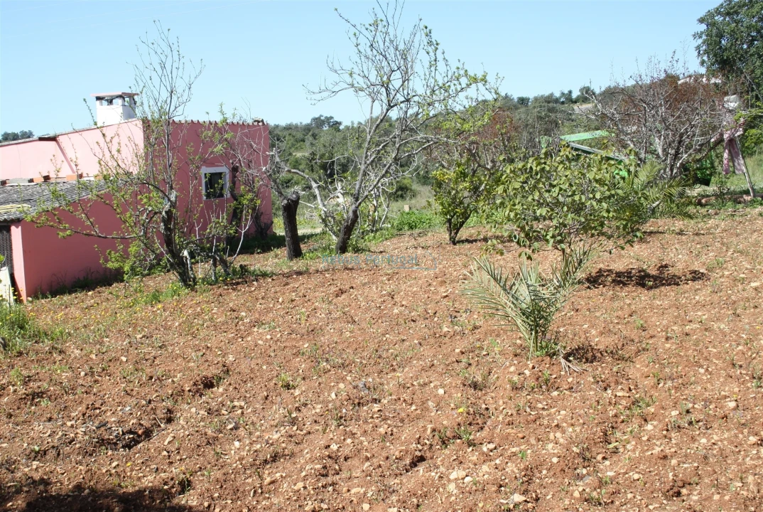 Moradia T3 para Venda em Santa Barbara de Nexe Foto 22