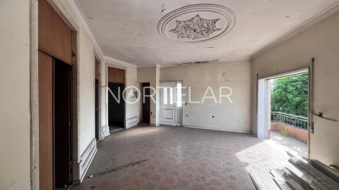 Moradia T8 para Venda em Bougado (São Martinho e Santiago)