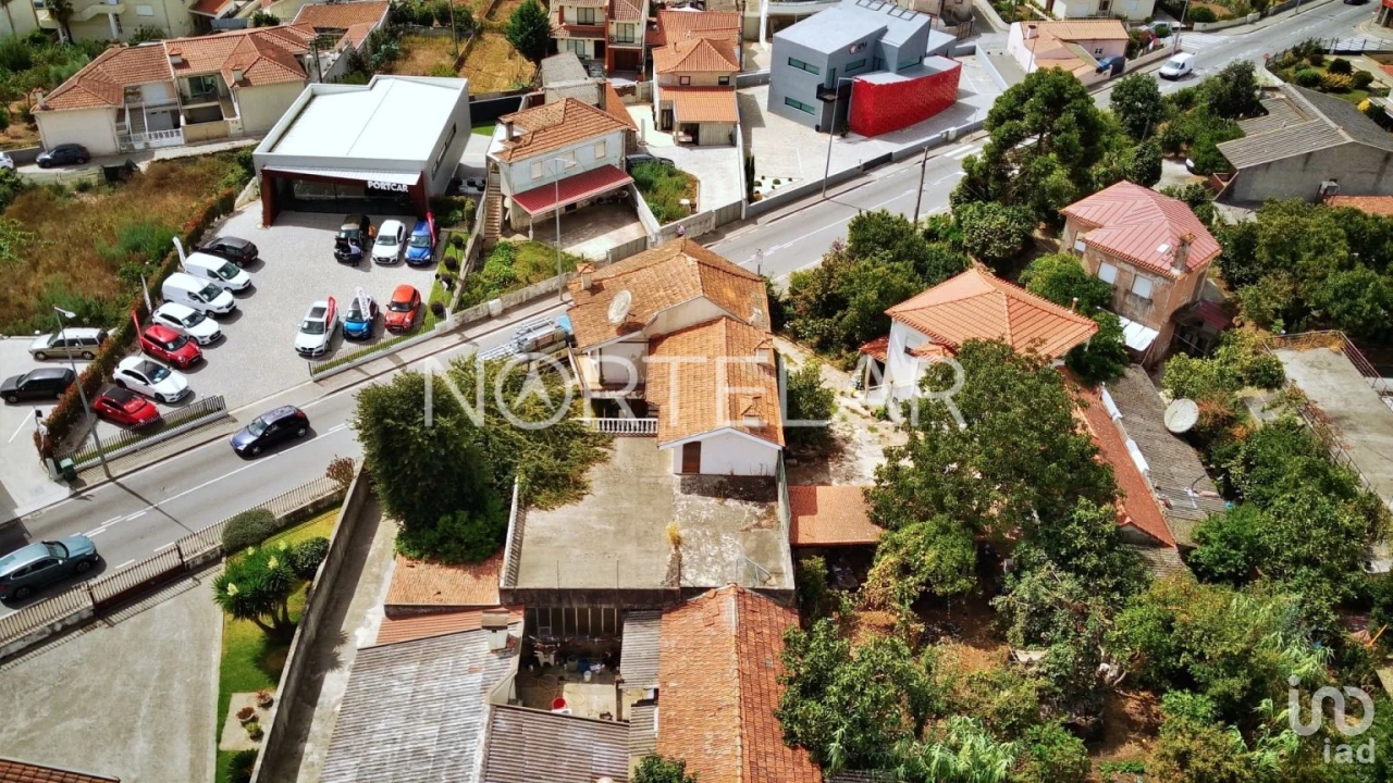 Moradia T8 para Venda em Bougado (São Martinho e Santiago) Foto 9