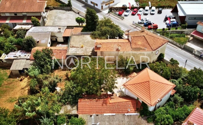 Moradia T8 para Venda em Bougado (São Martinho e Santiago) Foto 4