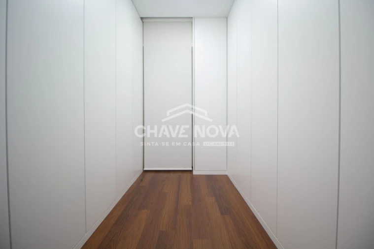 Apartamento T2 para Venda em Esmoriz Foto 7