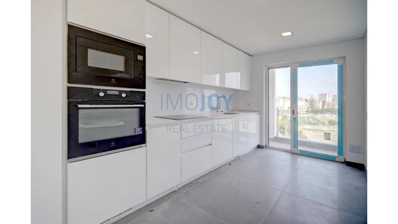 Apartamento T3 para Venda em Carcavelos e Parede Foto 13