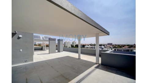 Apartamento T3 para Venda em Carcavelos e Parede
