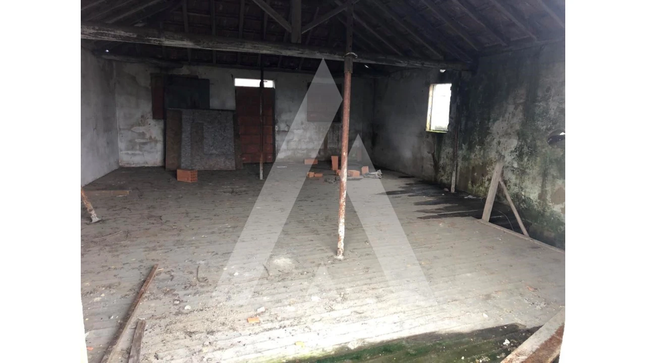 Moradia T3 para Venda em Sepins e Bolho Foto 9