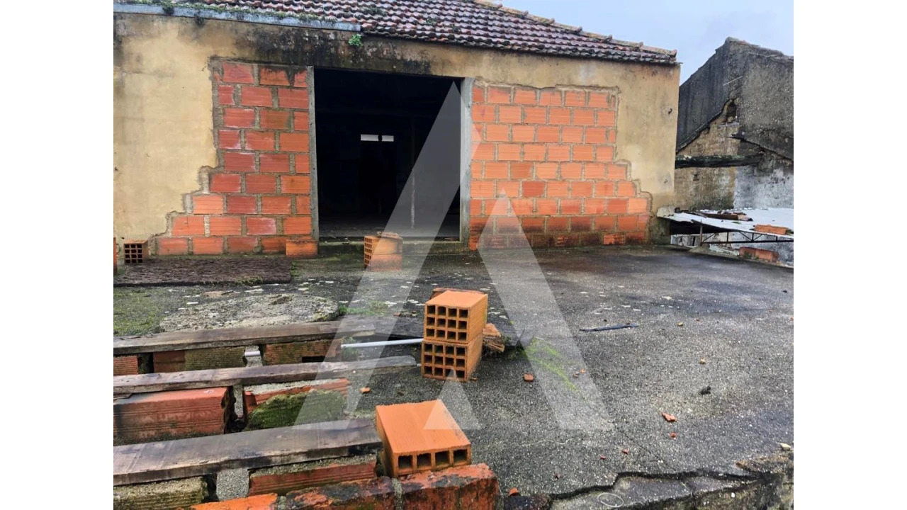 Moradia T3 para Venda em Sepins e Bolho Foto 11