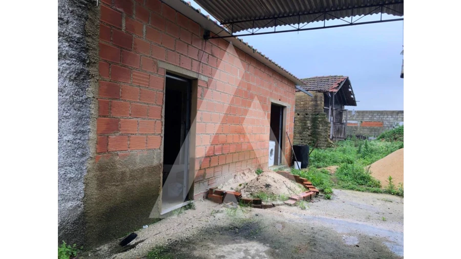 Moradia T3 para Venda em Sepins e Bolho Foto 2