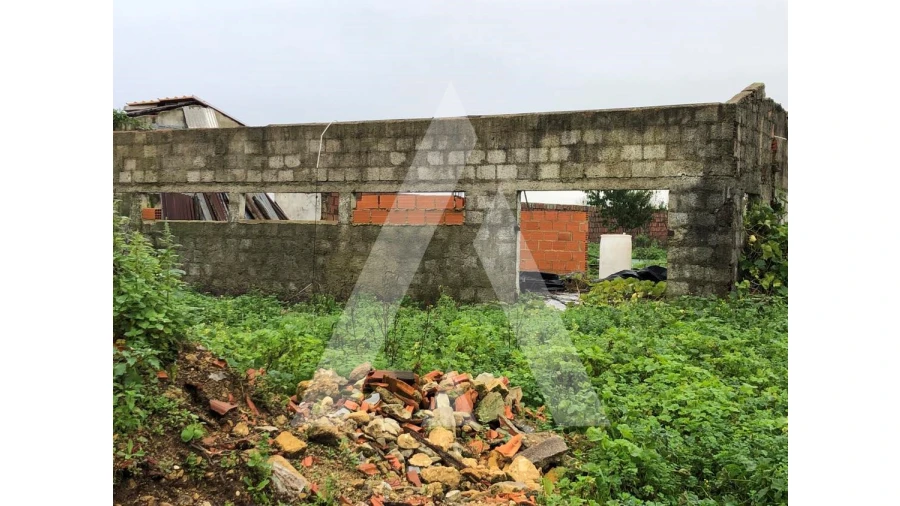 Moradia T3 para Venda em Sepins e Bolho Foto 15