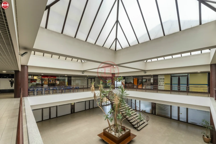 Negócio para Venda em Mafamude e Vilar do Paraíso Foto 23