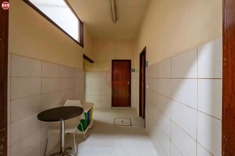 Loja para Venda em Mafamude e Vilar do Paraíso Foto 6