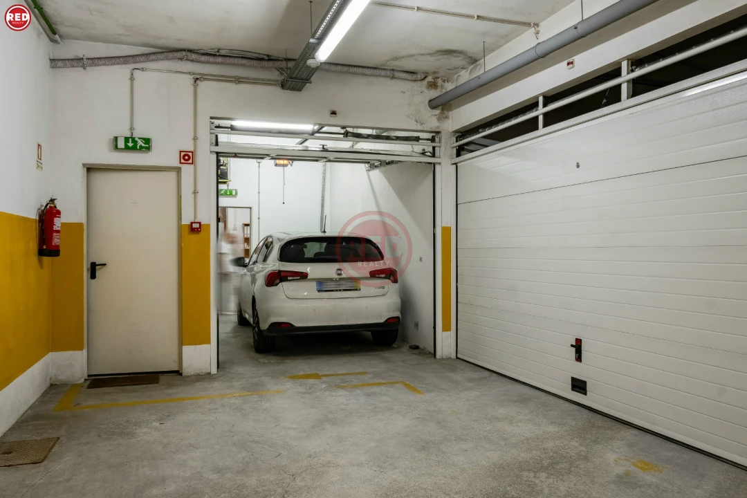 Loja para Venda em Mafamude e Vilar do Paraíso Foto 14