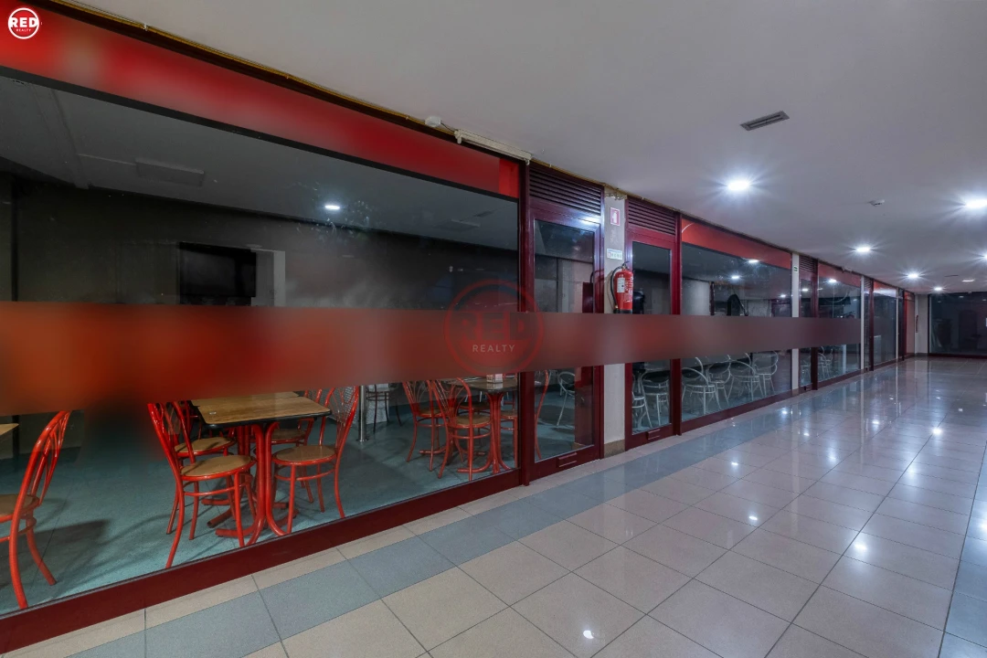 Loja para Venda em Mafamude e Vilar do Paraíso Foto 2