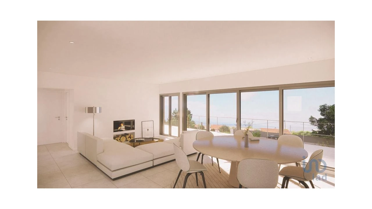 Moradia T2 para Venda em Sesimbra (Castelo) Foto 4