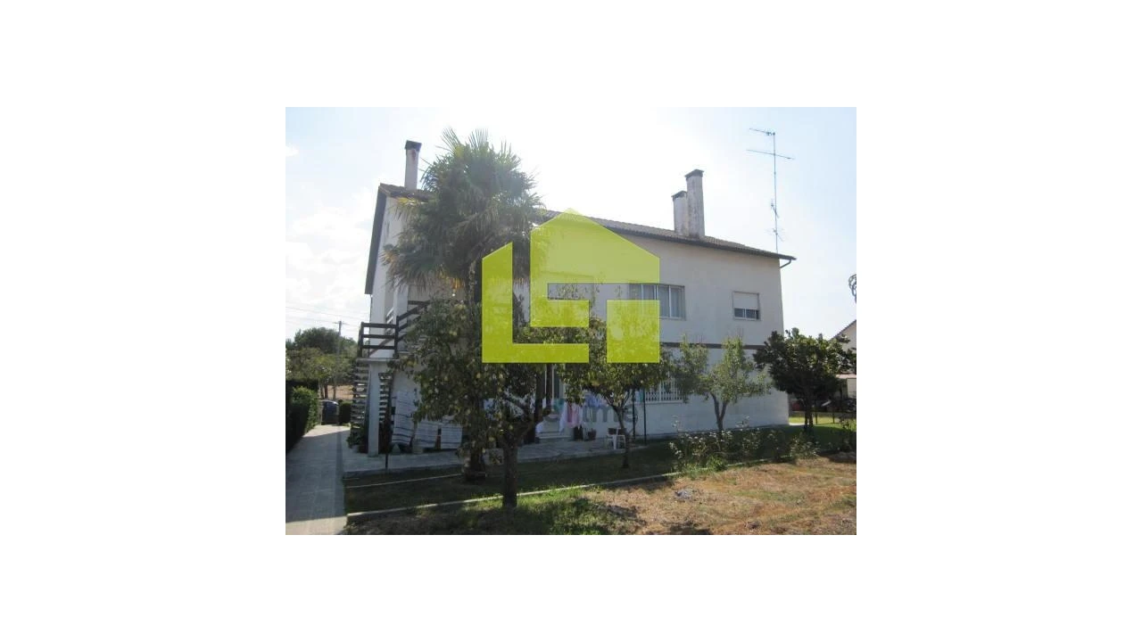 Moradia T5 para Venda em Montalvo Foto 2