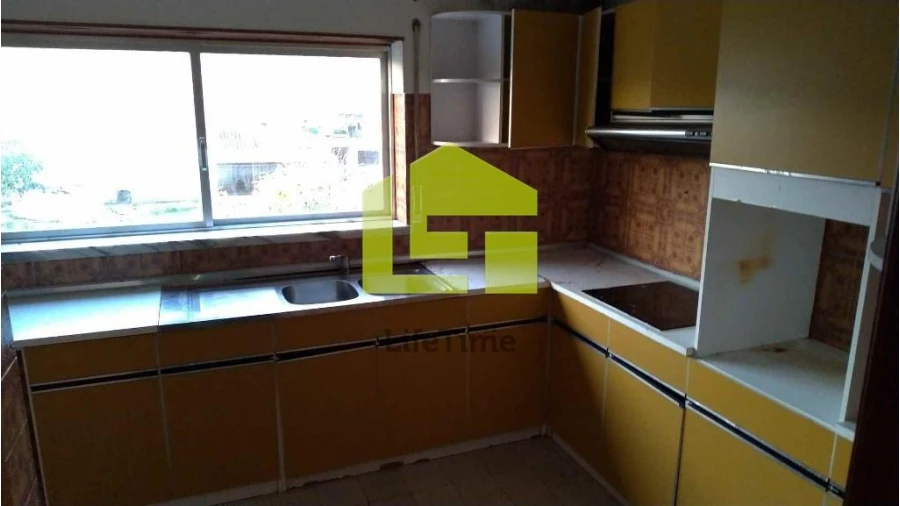 Moradia T5 para Venda em Montalvo Foto 6