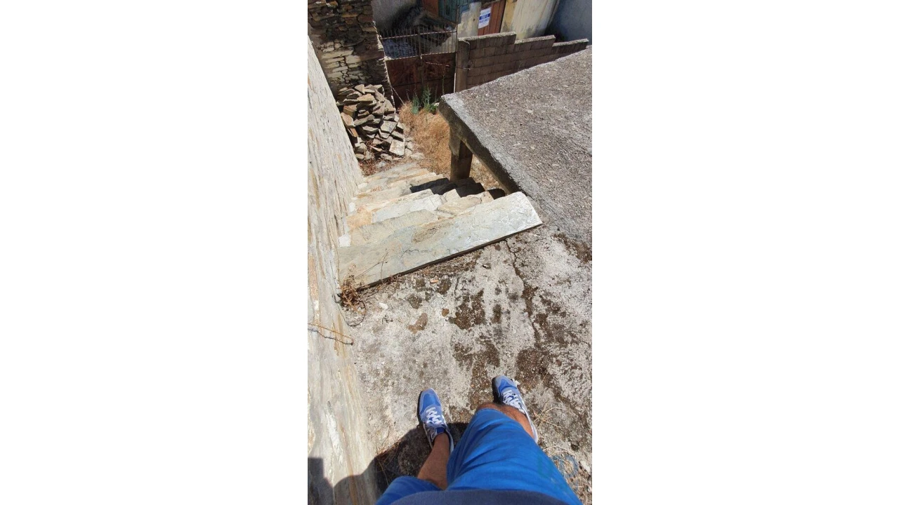 Moradia T3 para Venda em Açoreira Foto 10