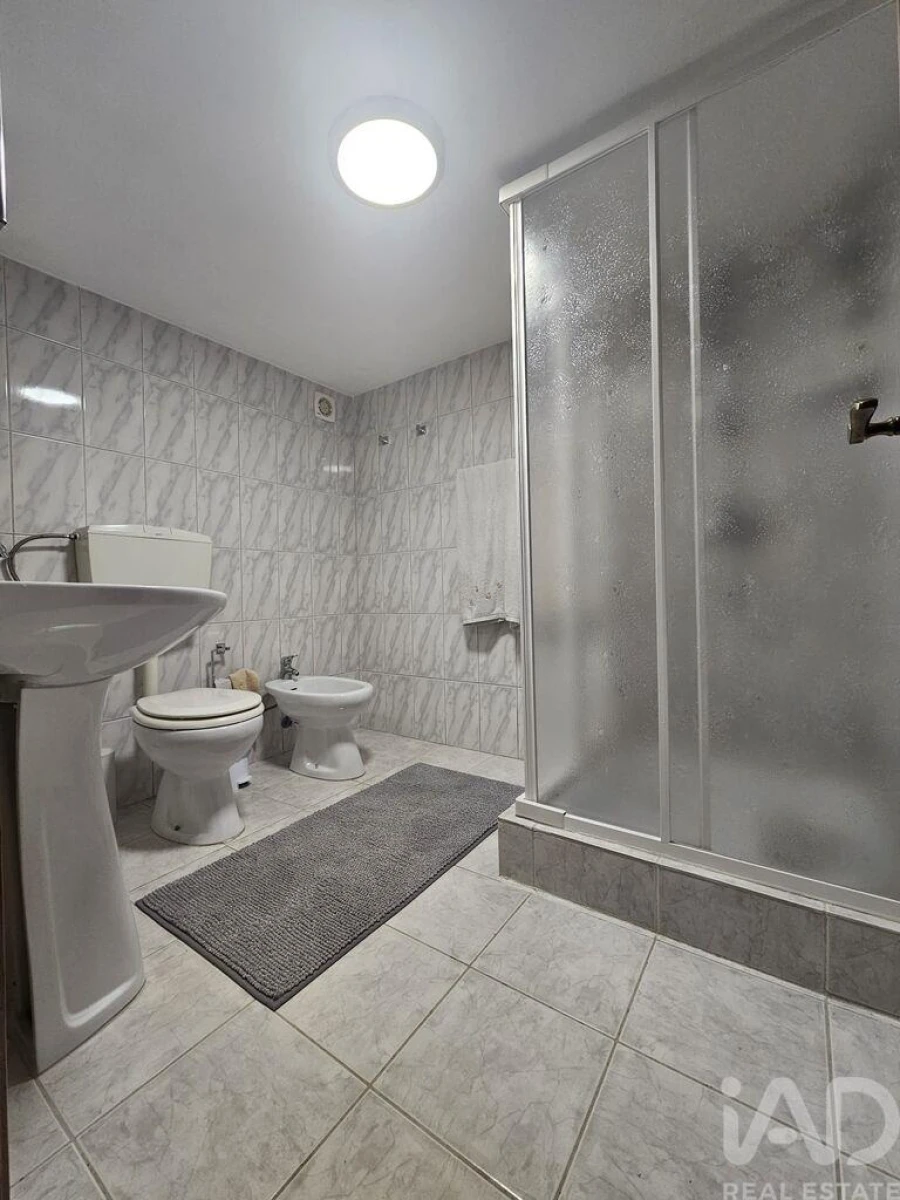 Moradia T3 para Venda em Açoreira Foto 23