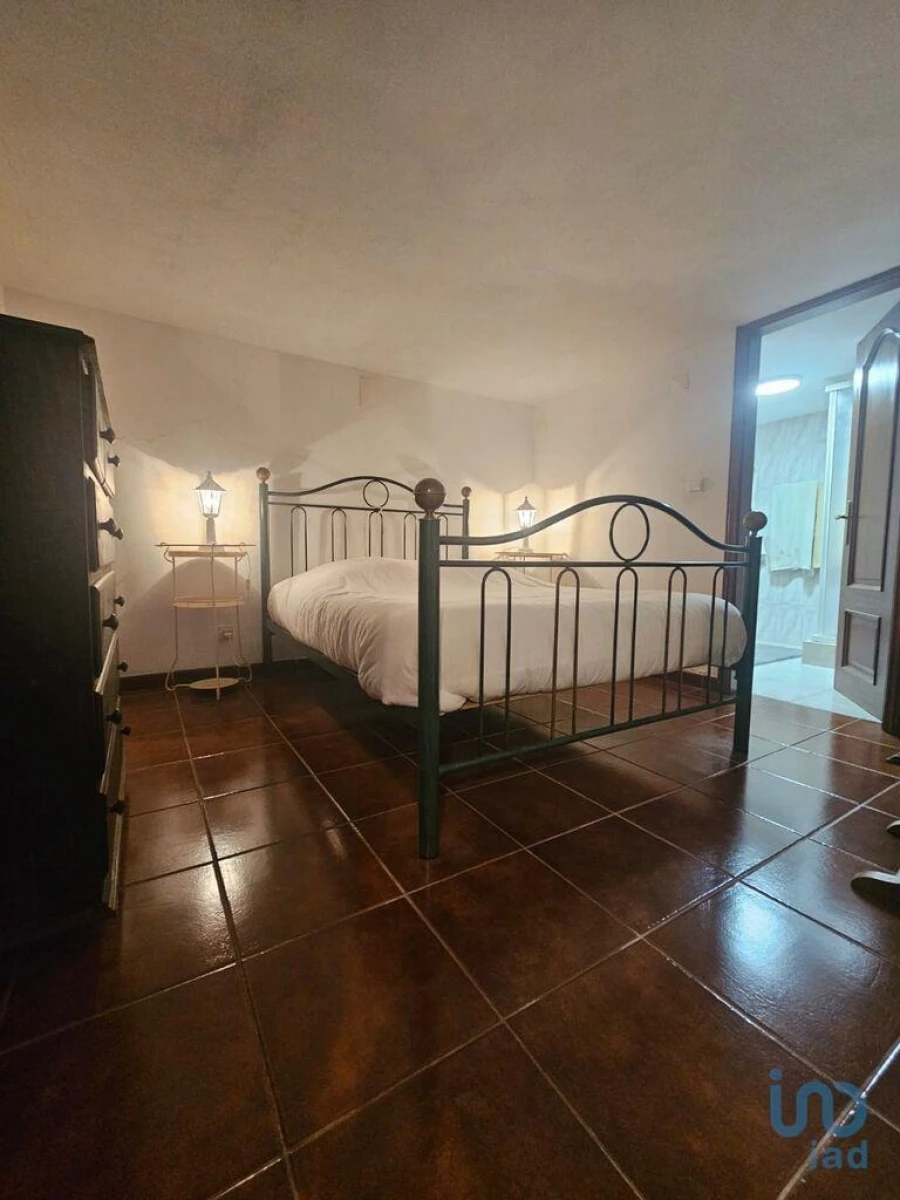 Moradia T3 para Venda em Açoreira Foto 13