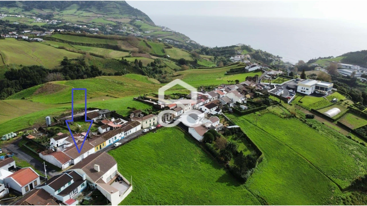 Moradia T3 para Venda em Povoação Foto 17