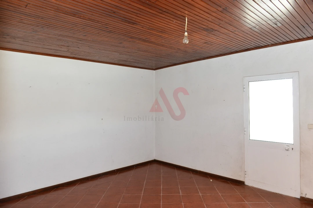 Moradia T6 para Venda em Gemieira Foto 17