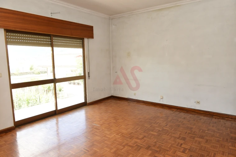 Moradia T6 para Venda em Gemieira Foto 16