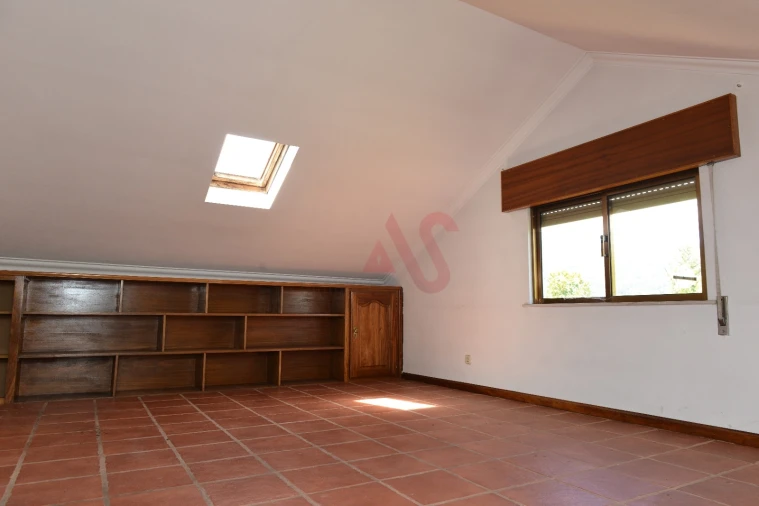 Moradia T6 para Venda em Gemieira Foto 7