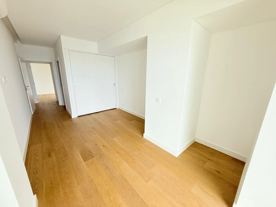 Apartamento T4 para Venda em São Martinho Foto 16