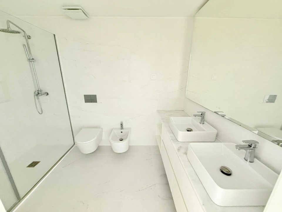 Apartamento T4 para Venda em São Martinho Foto 17