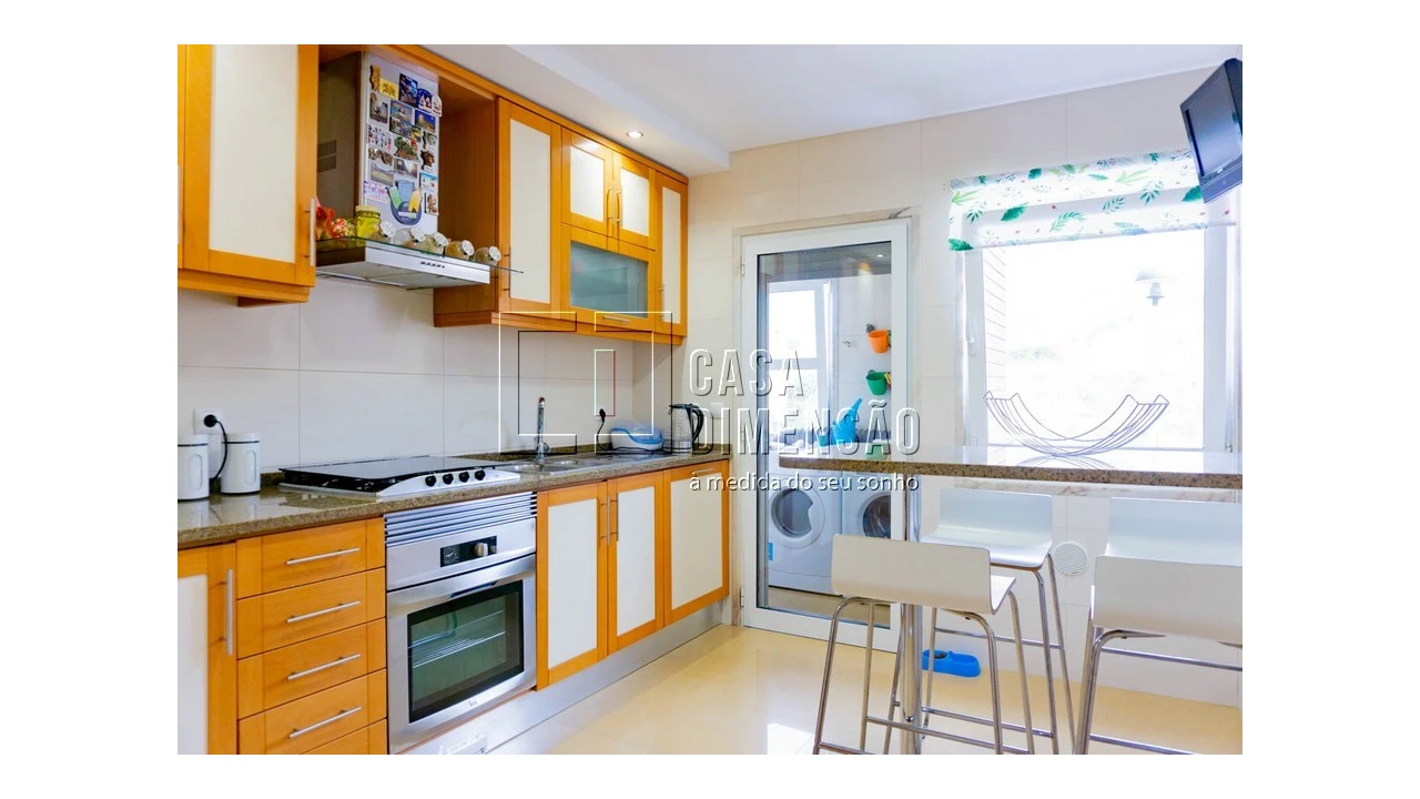 Apartamento T2 para Venda em Carnaxide e Queijas Foto 14