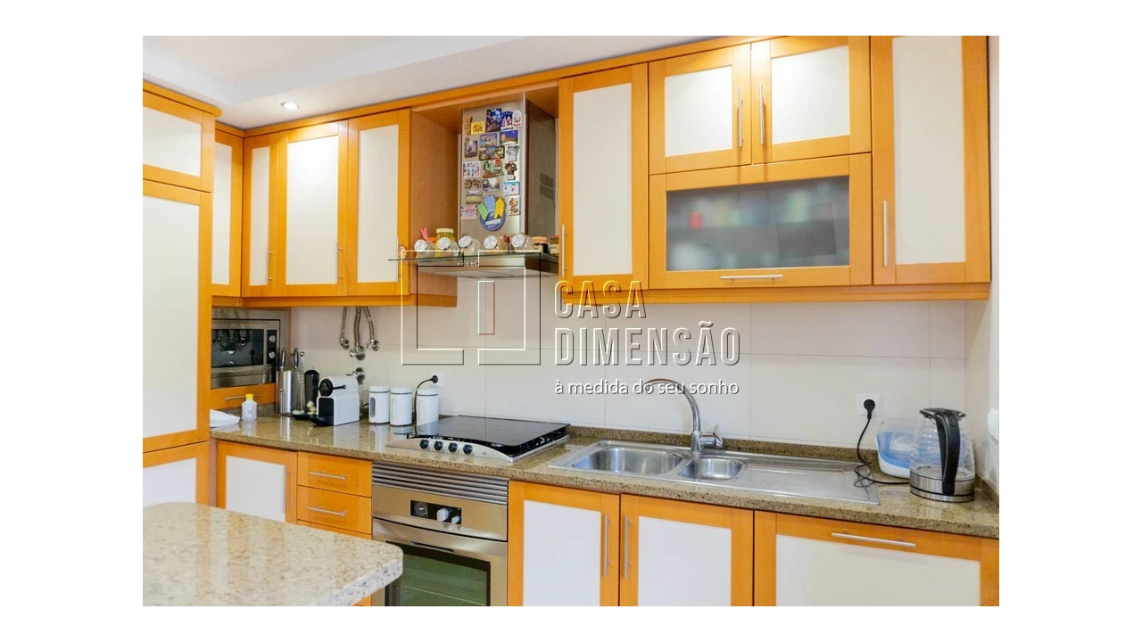 Apartamento T2 para Venda em Carnaxide e Queijas Foto 15