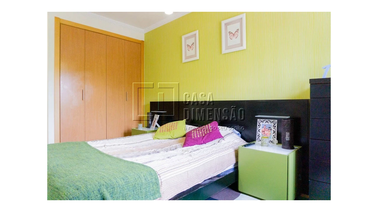 Apartamento T2 para Venda em Carnaxide e Queijas Foto 25