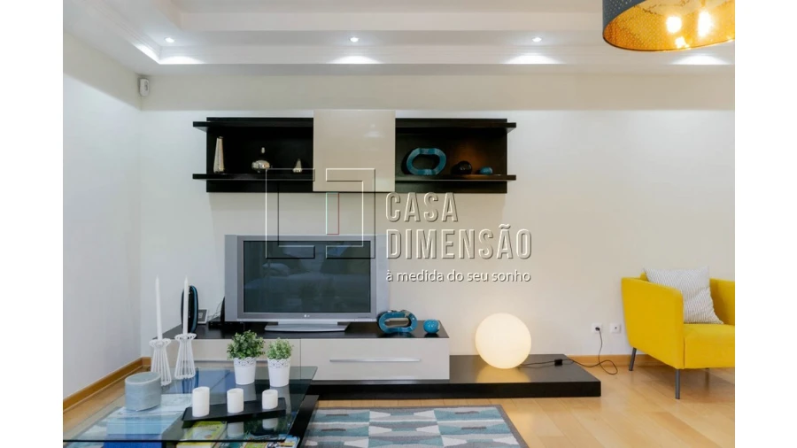Apartamento T2 para Venda em Carnaxide e Queijas Foto 6